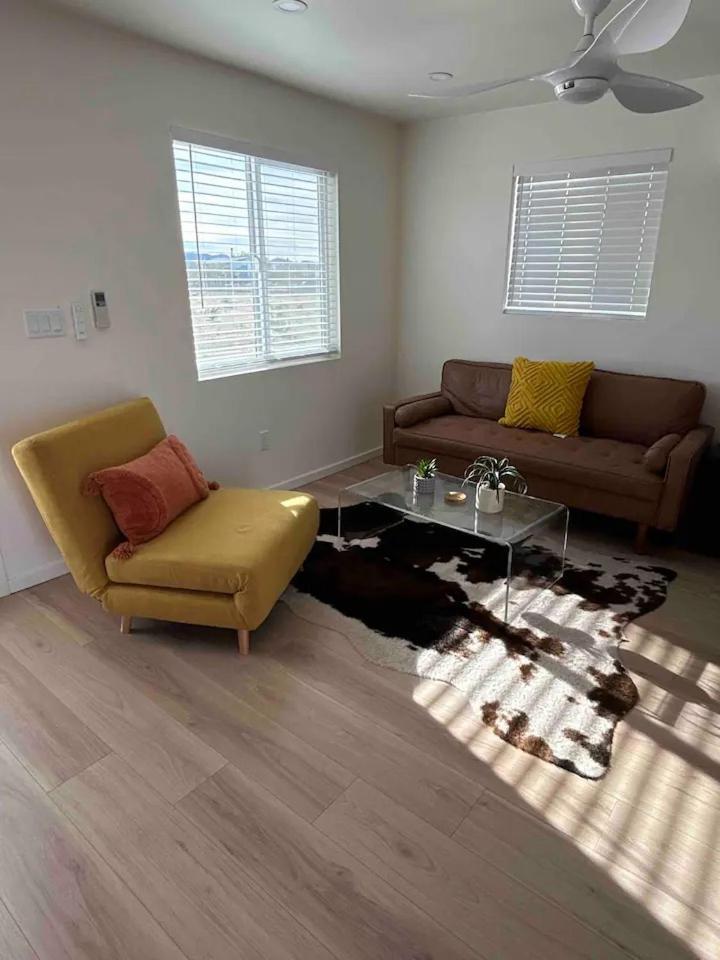 Serene Modern Home Backdoor With Great Wifi, Games, Movies, Patio Seating And Bbq Easy Access To North Joshua Tree National Park In 10 Minutes Twentynine Palms Luaran gambar