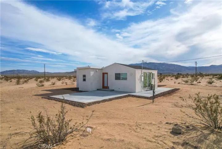 Serene Modern Home Backdoor With Great Wifi, Games, Movies, Patio Seating And Bbq Easy Access To North Joshua Tree National Park In 10 Minutes Twentynine Palms Luaran gambar