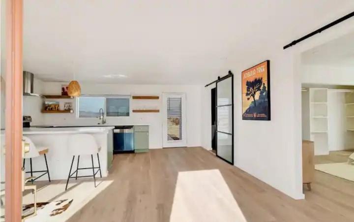 Serene Modern Home Backdoor With Great Wifi, Games, Movies, Patio Seating And Bbq Easy Access To North Joshua Tree National Park In 10 Minutes Twentynine Palms Luaran gambar