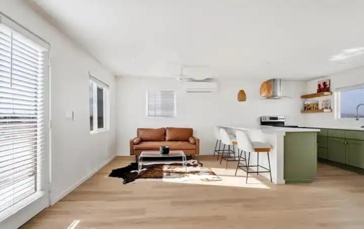 Serene Modern Home Backdoor With Great Wifi, Games, Movies, Patio Seating And Bbq Easy Access To North Joshua Tree National Park In 10 Minutes Twentynine Palms Luaran gambar