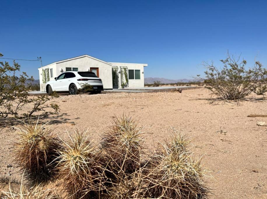 Serene Modern Home Backdoor With Great Wifi, Games, Movies, Patio Seating And Bbq Easy Access To North Joshua Tree National Park In 10 Minutes Twentynine Palms Luaran gambar
